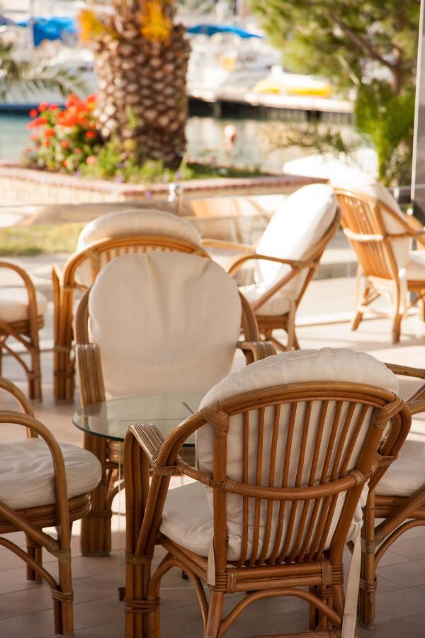 Bed and Breakfast Yannis Нидри Экстерьер фото